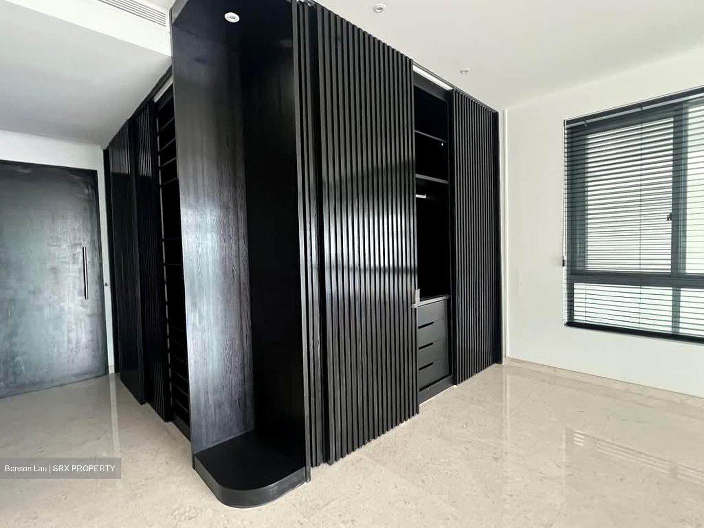 RiverGate (D9), Apartment #558340501